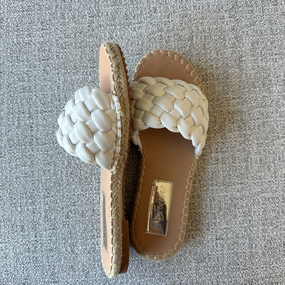 Sandals! - Picture 3 of 3